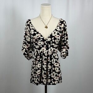 ARDEN B Womens Black White Red Floral V Neck Kimono Sleeve Smocked Waist Top M
